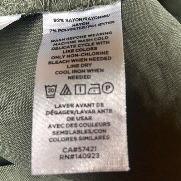 Loft Shorts - Picture 4 of 4